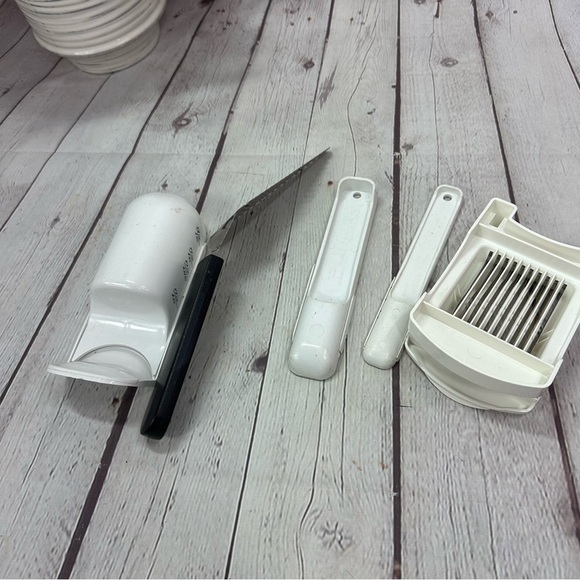 Pampered Chef White Kitchen Tool Set - Picture 4 of 4